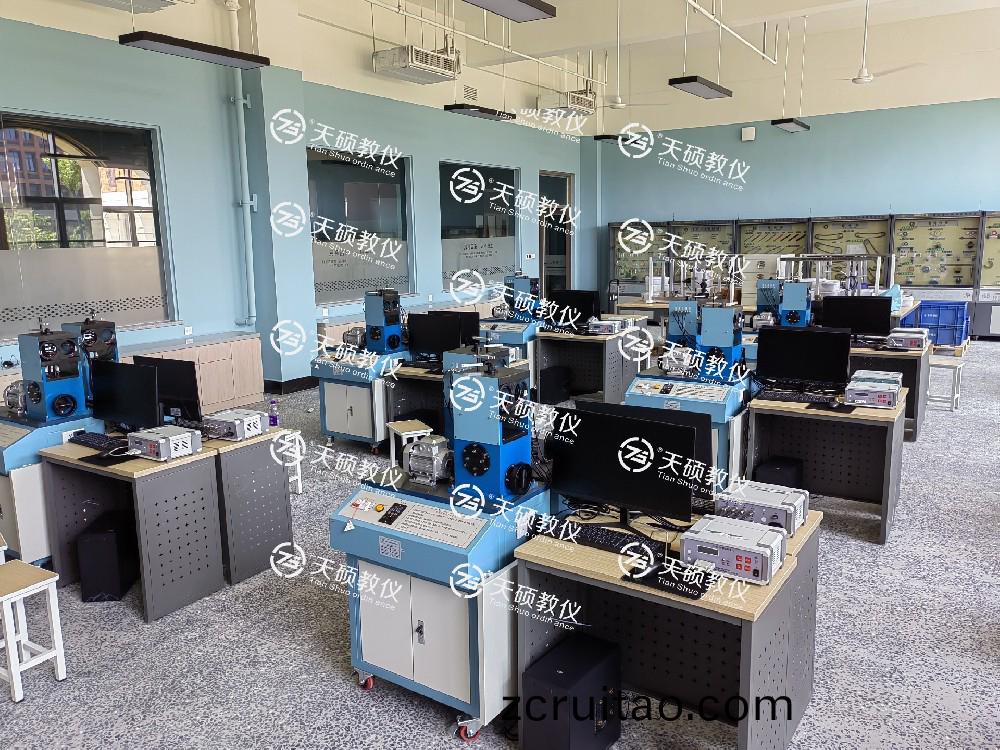 中(zhong)原科技(ji)學(xué)(xue)院(yuan)新(xin)校(xiao)區(qū)理工學(xué)(xue)部實驗(yan)室