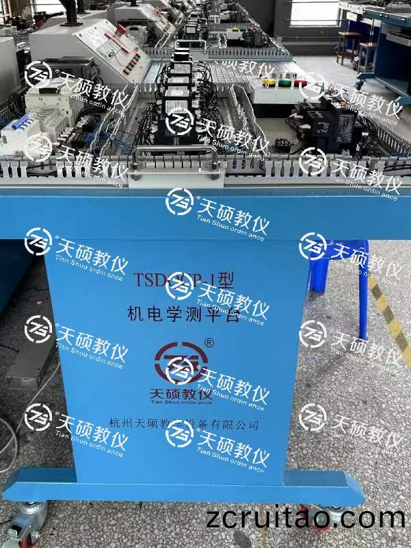 機(jī)電學(xué)(xue)測平檯(tai)實(shi)訓(xùn)室(shi)