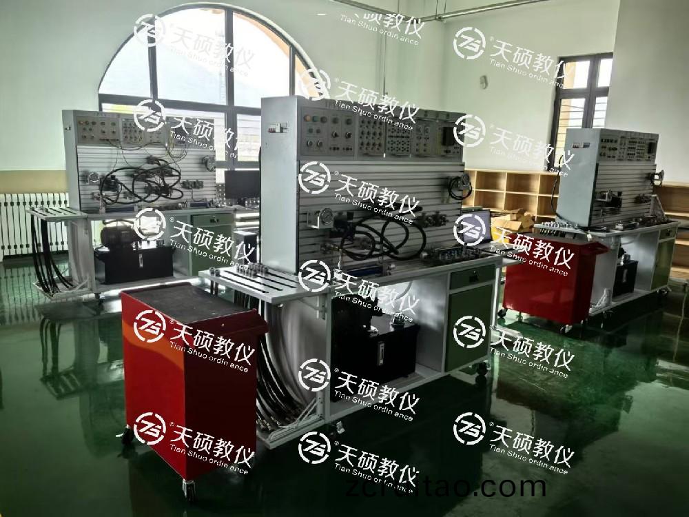 液壓(ya)實訓(xùn)(xun)室(shi)